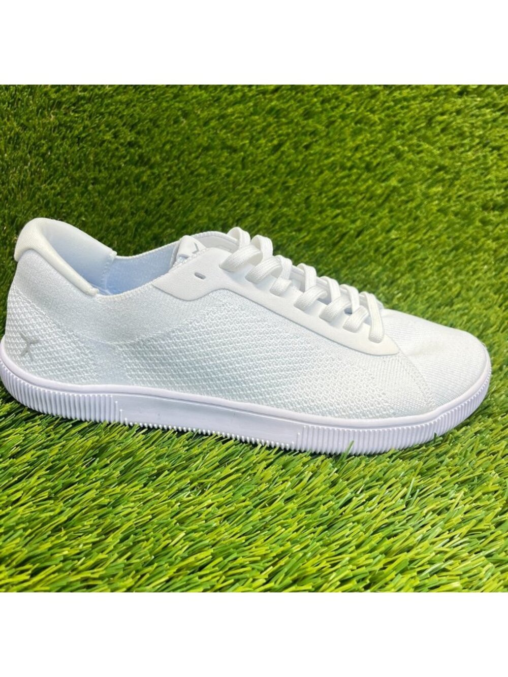 Flux Adapt Trainer White Mens Size 8 Womens Size 9 Barefoot Running Shoes